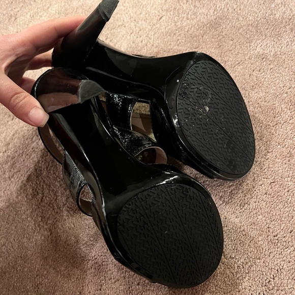 Michael Kors heels - Picture 5 of 7